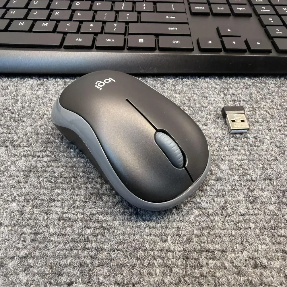 Logitech MK270 Wireless Keyboard Mouse Combo 2.4GHz USB Black Full Size PC Mac